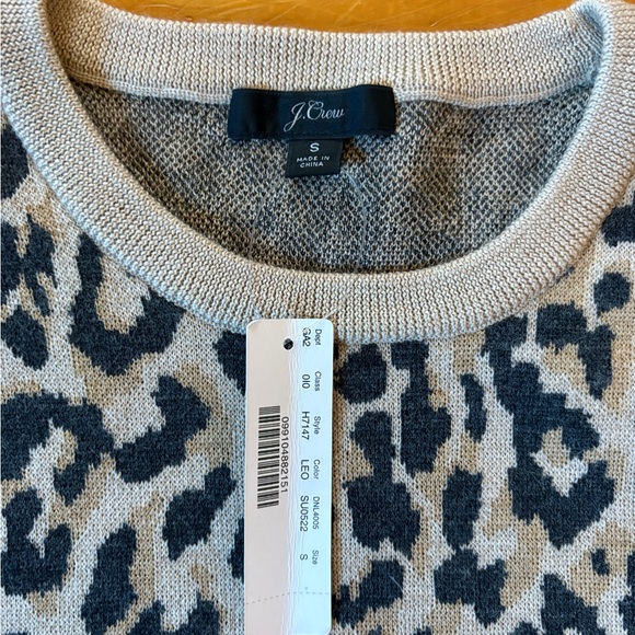 Leopard Print Sweater - Picture 2 of 3